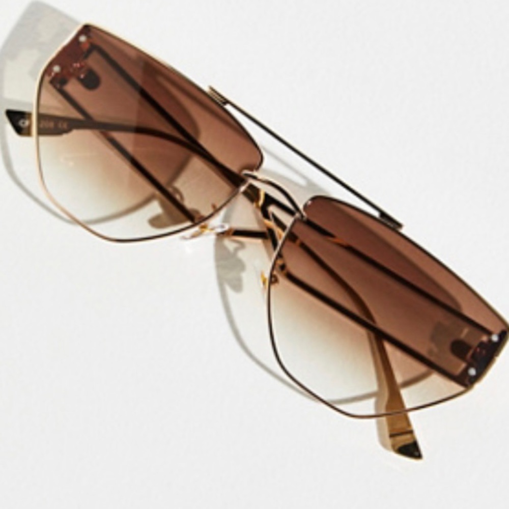 Free People Retrograde Aviator Sunglasses